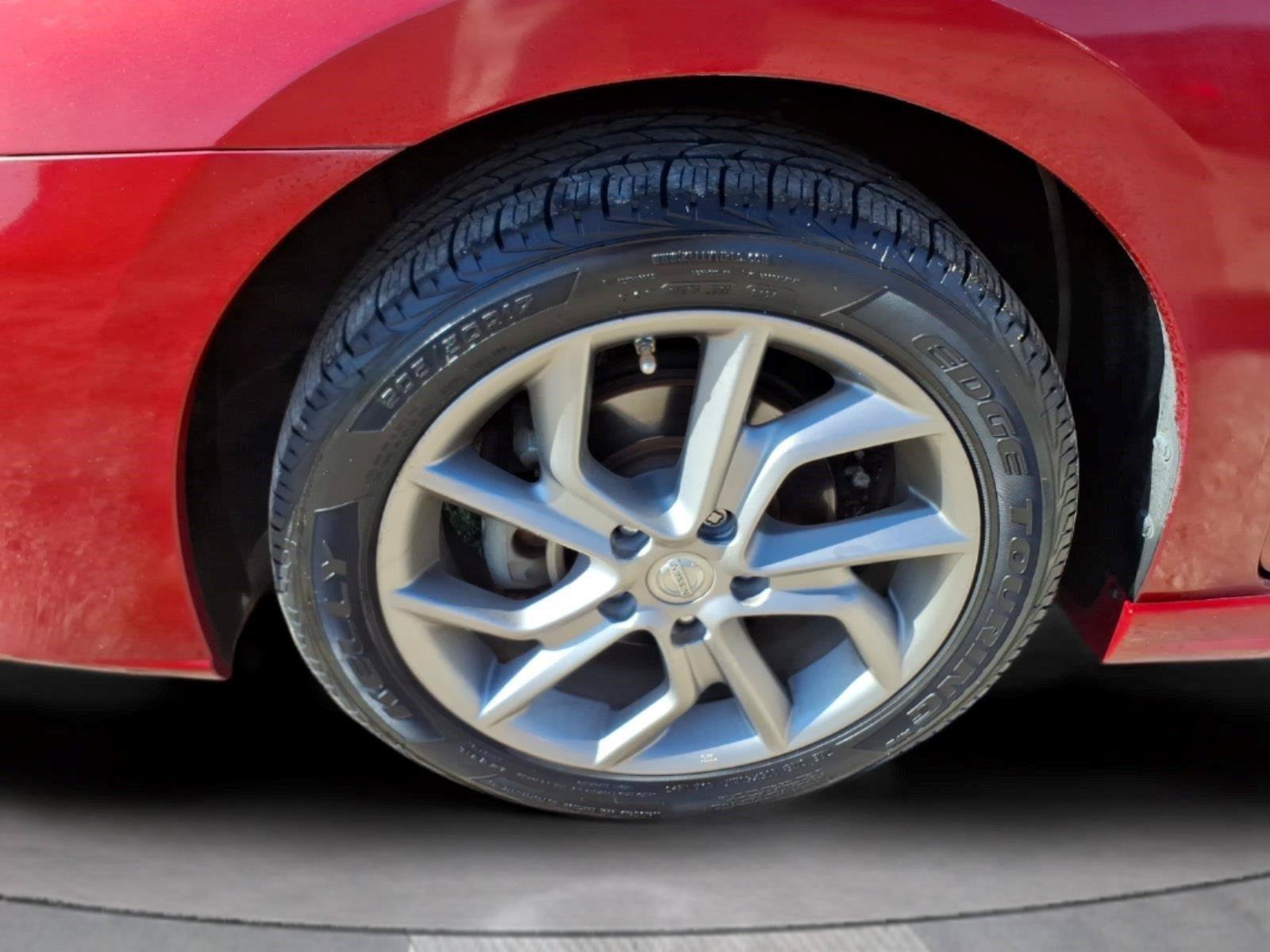 Used 2014 Nissan Sentra SR FWD image 9