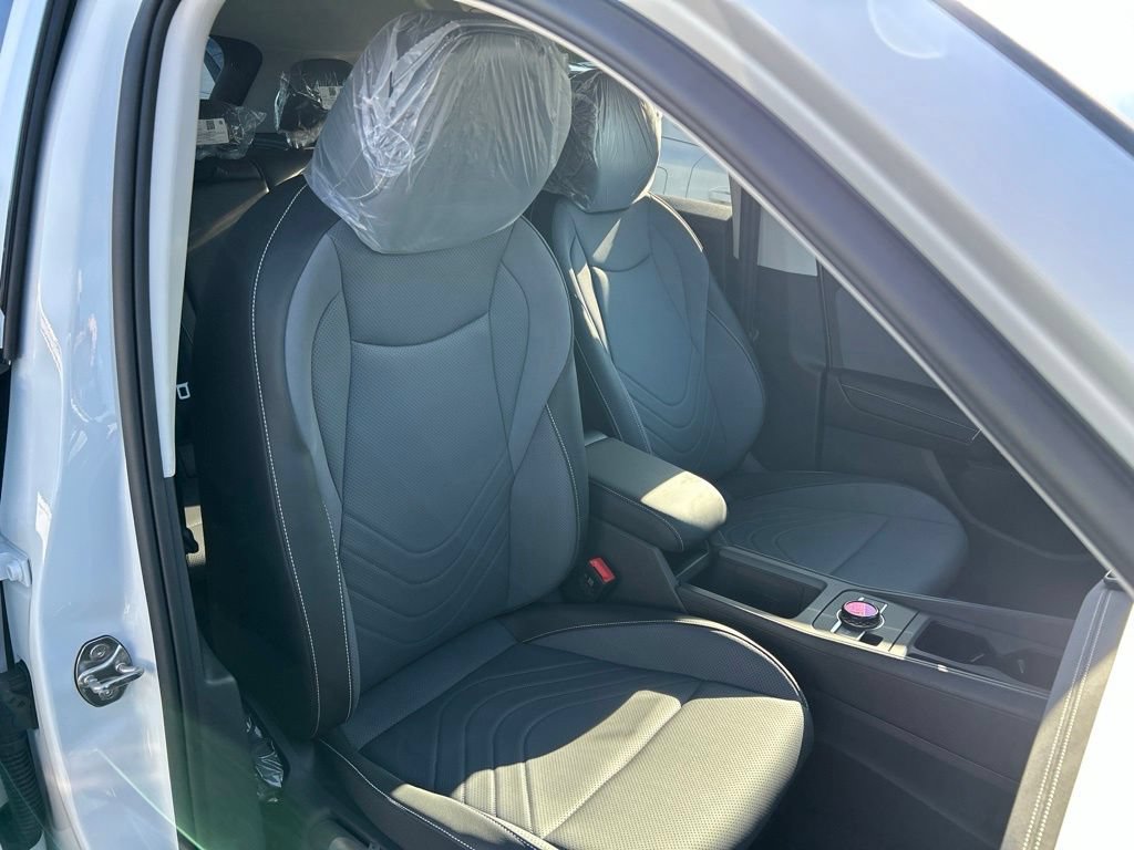 New 2026 Volkswagen Tiguan SE FWD image 44