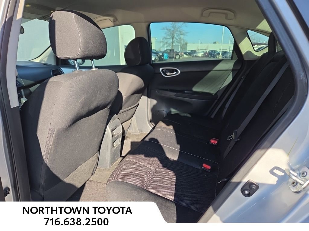 Used 2015 Nissan Sentra S image 8