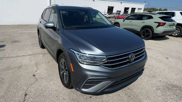 Used 2024 Volkswagen Tiguan Wolfsburg Edition w/ Panoramic Sunroof Package AWD/4WD image 4