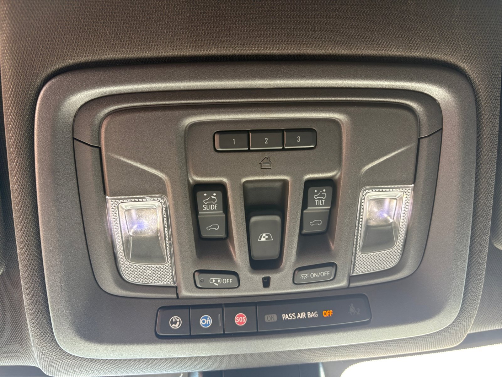 Used 2021 GMC Sierra 2500 Denali w/ Denali Ultimate Package AWD/4WD image 22