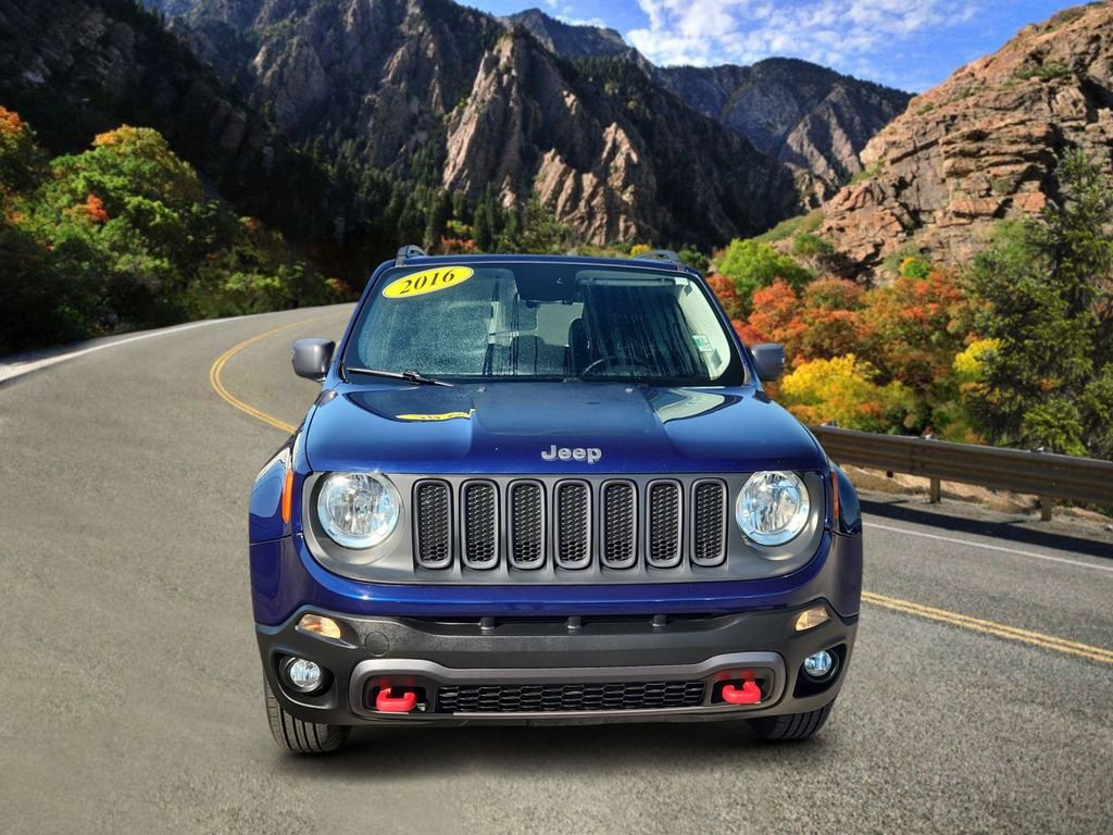 Used 2016 Jeep Renegade Trailhawk AWD/4WD image 6