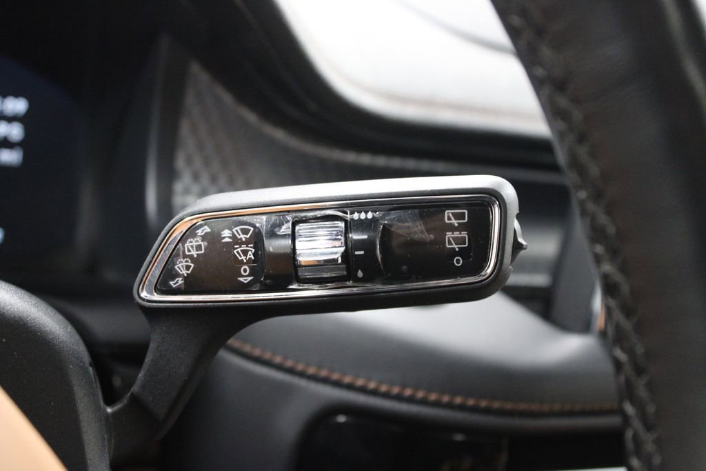 Used 2023 Lincoln Aviator Black Label w/ Dynamic Handling Package image 44