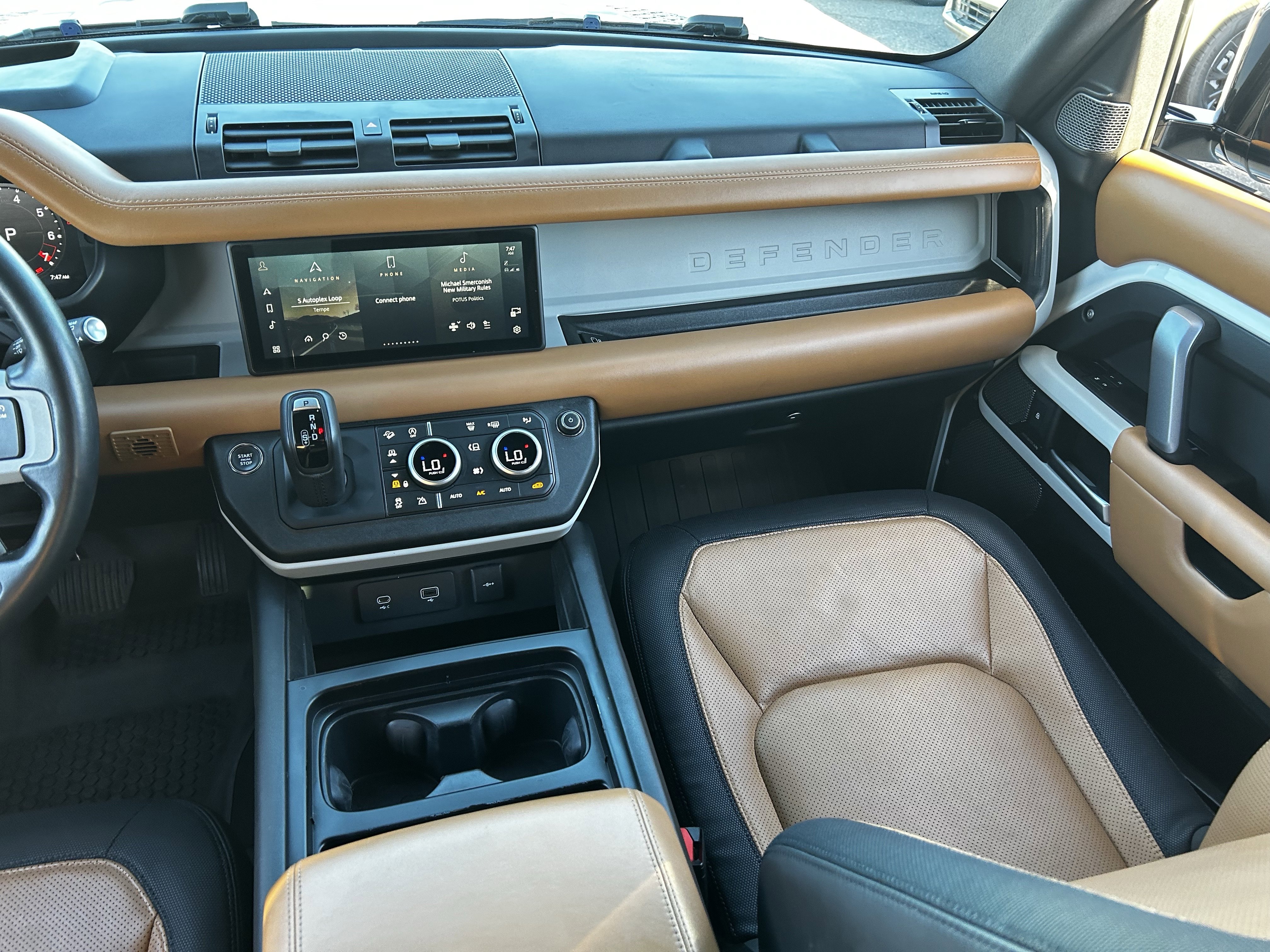 Used 2023 Land Rover Defender 110 X-Dynamic SE image 15