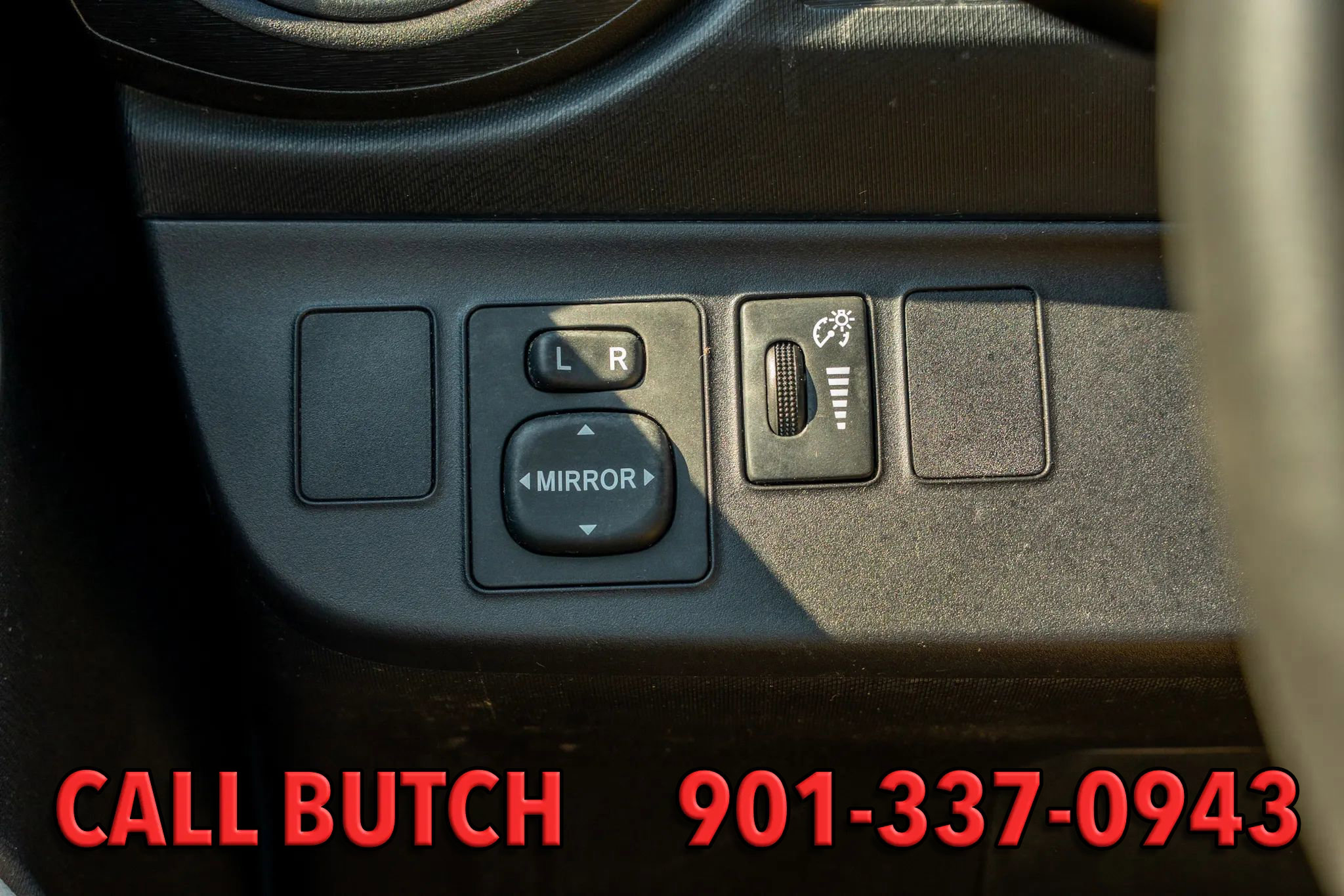 Used 2013 Toyota Prius C Four image 27