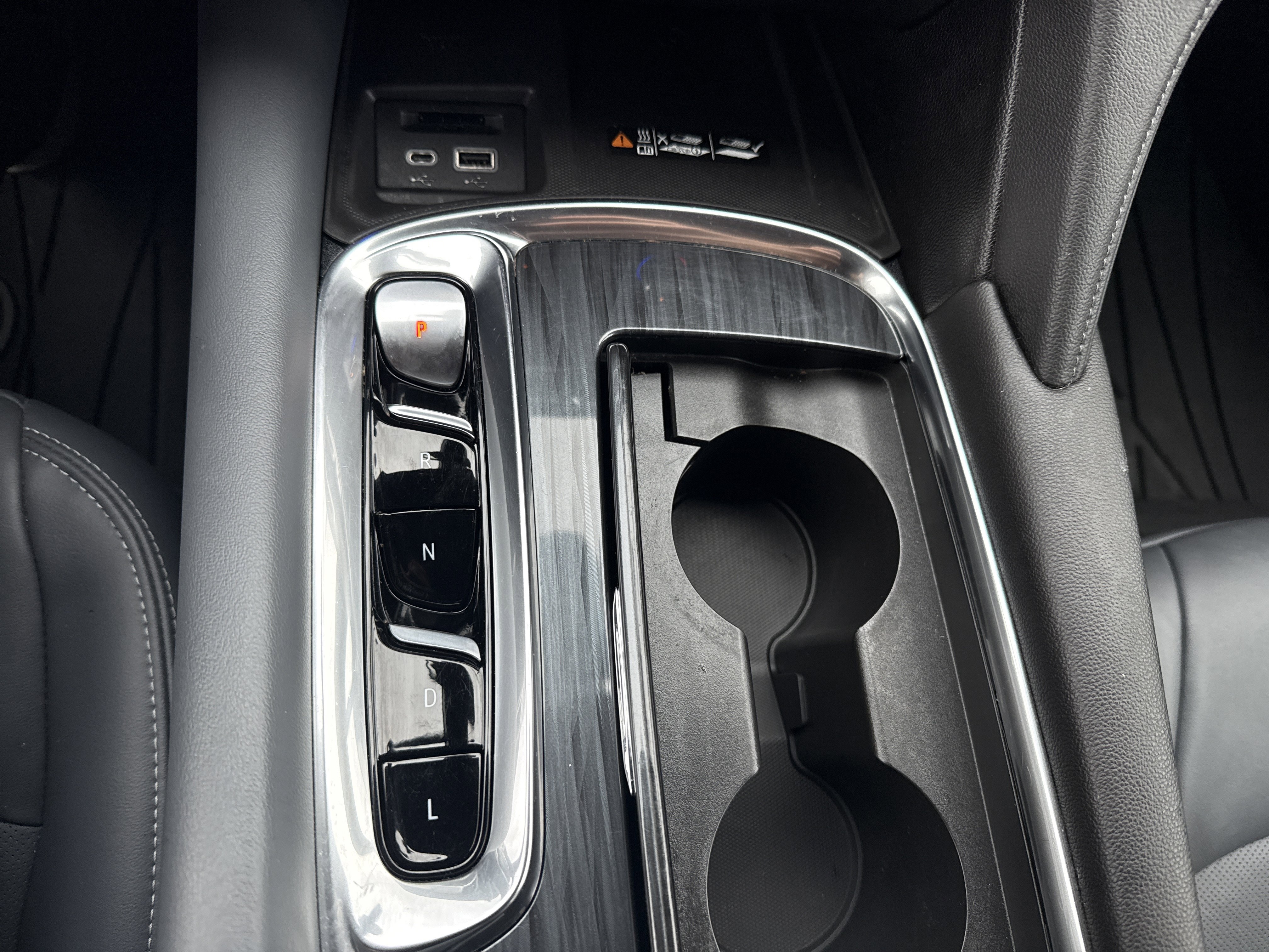 Used 2023 Buick Enclave Essence w/ Experience Buick Package image 25