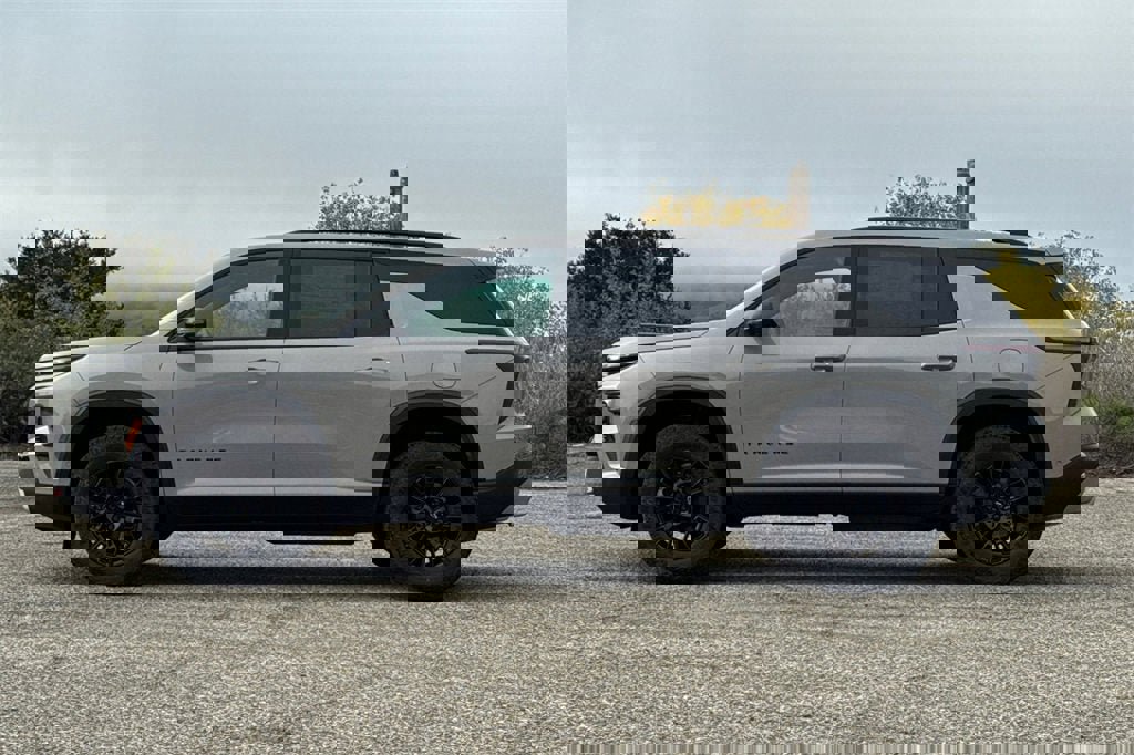 New 2026 Chevrolet Traverse Z71 image 7