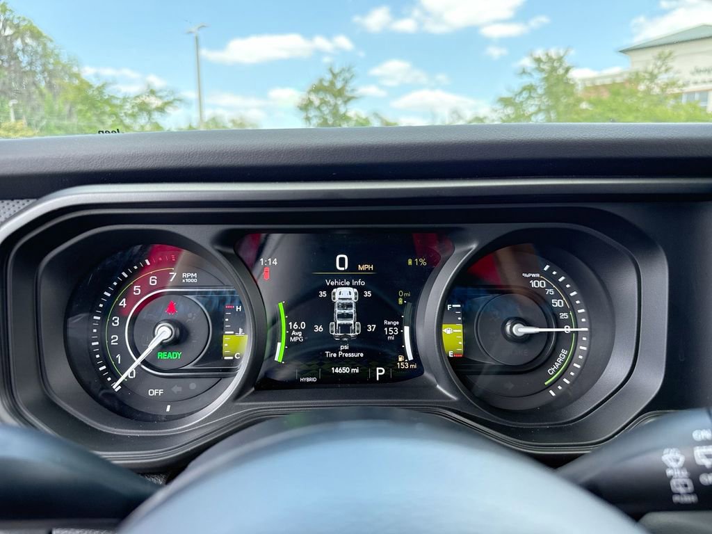 Used 2025 Jeep Wrangler Unlimited Rubicon 4xe w/ Safety Group AWD/4WD image 16