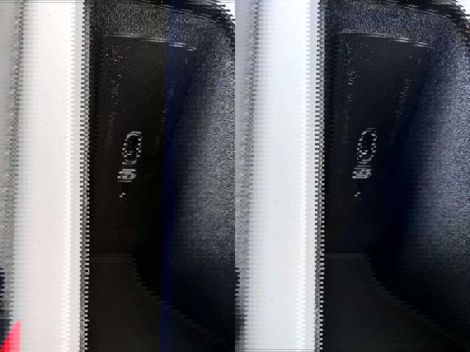 New 2026 Volvo XC60 B5 Ultra w/ Climate Package image 23