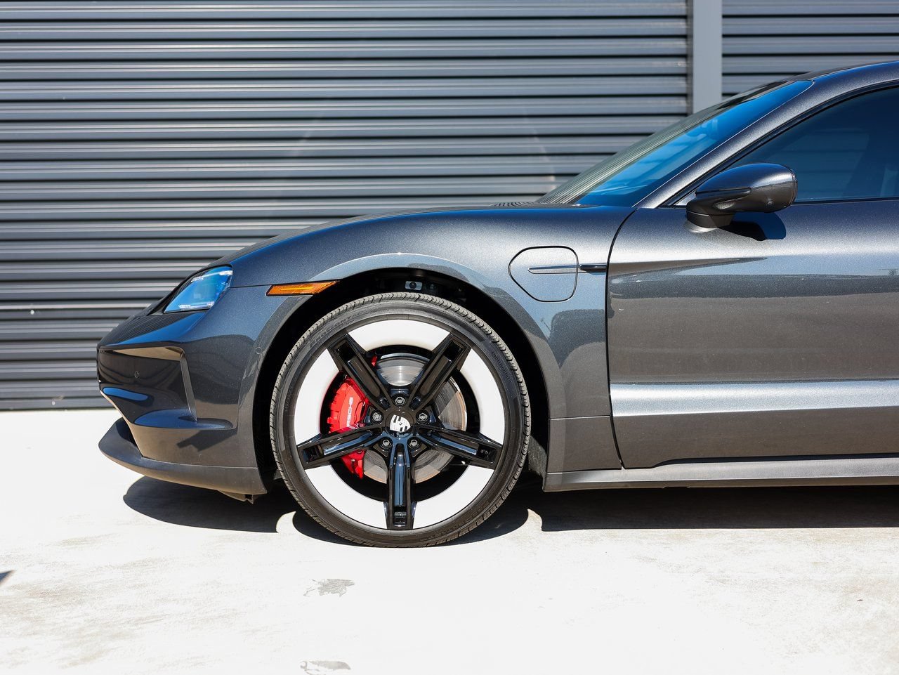 Used 2025 Porsche Taycan 4S AWD/4WD image 11