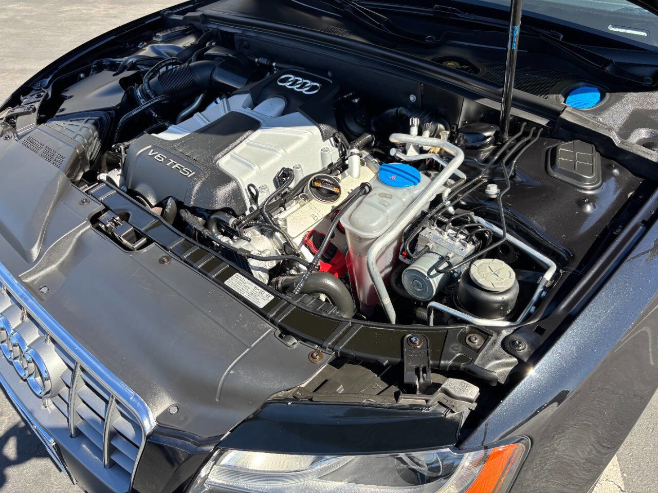 Used 2012 Audi S5 Prestige w/ Prestige Pkg image 31