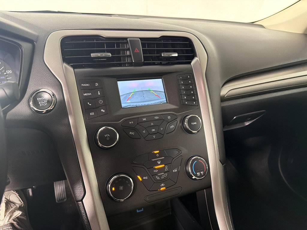 Used 2020 Ford Fusion S FWD image 15