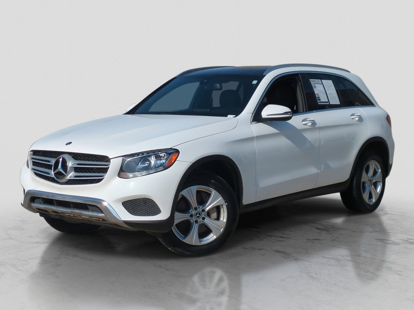 Used 2017 Mercedes-Benz GLC 300 image 1