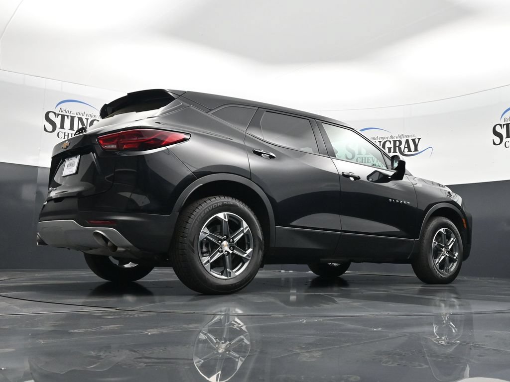 Used 2025 Chevrolet Blazer LT AWD/4WD image 35