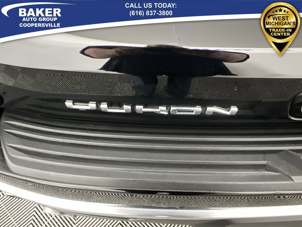 Used 2021 GMC Yukon Denali w/ Denali Premium Package image 33