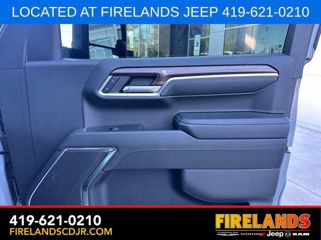 Used 2024 Chevrolet Silverado 1500 RST w/ Z71 Off-Road Package AWD/4WD image 12