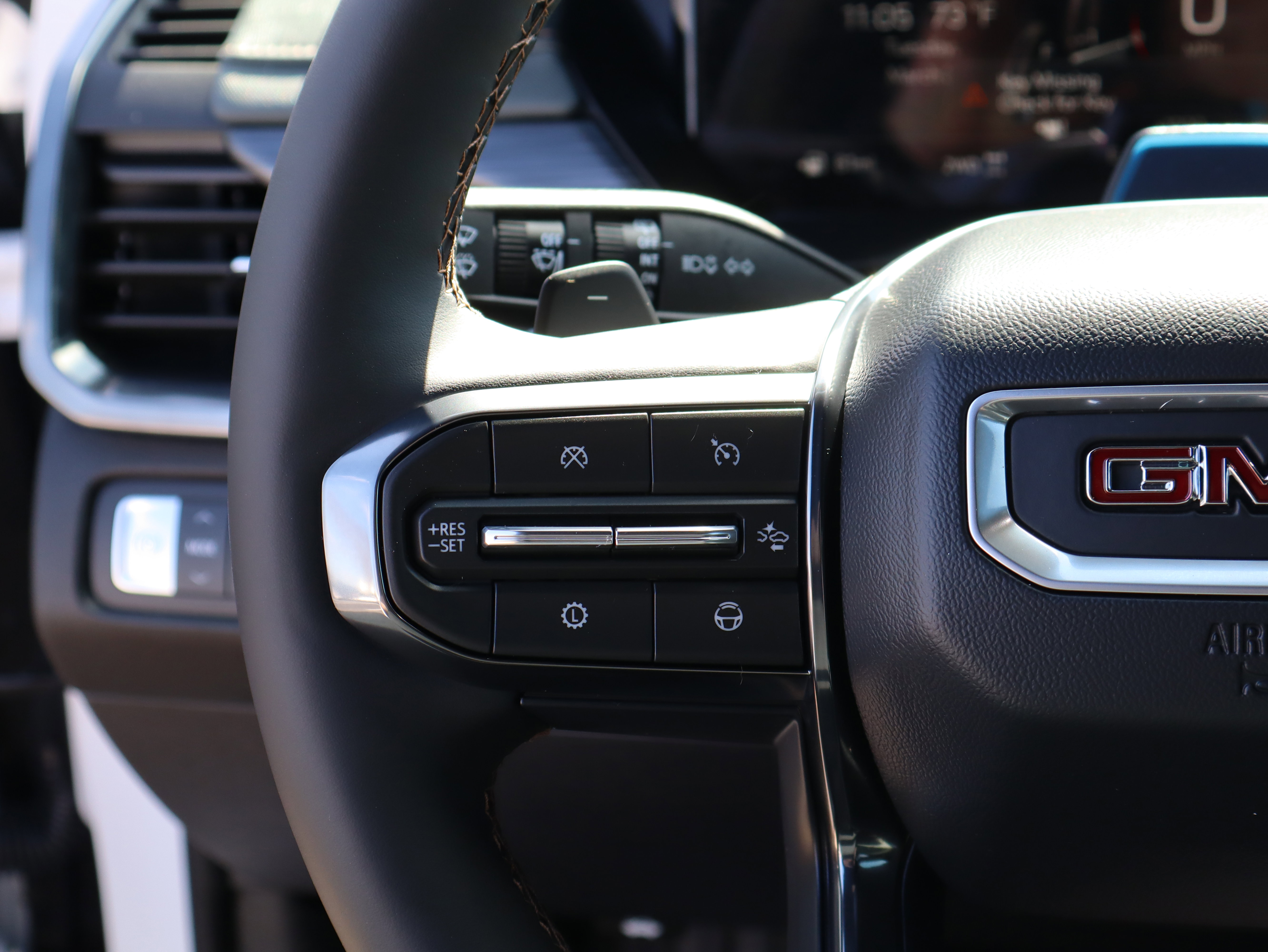 New 2026 GMC Acadia AT4 w/ Super Cruise Package image 25
