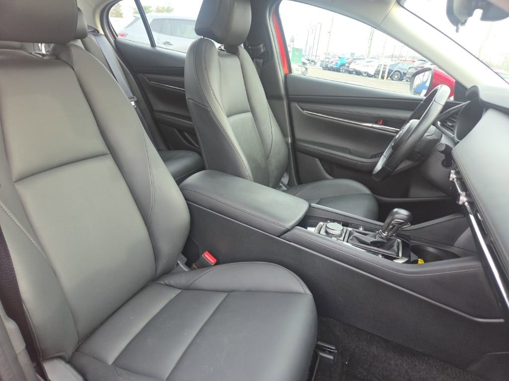 Used 2023 MAZDA MAZDA3 s image 18