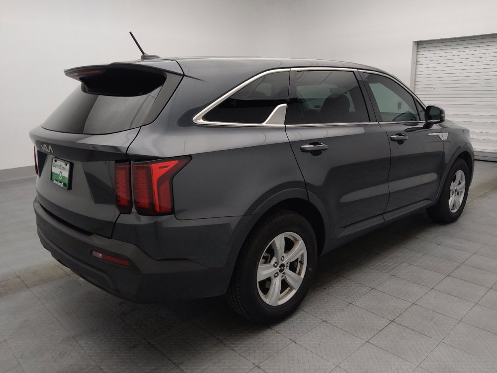 Used 2023 Kia Sorento LX FWD image 9