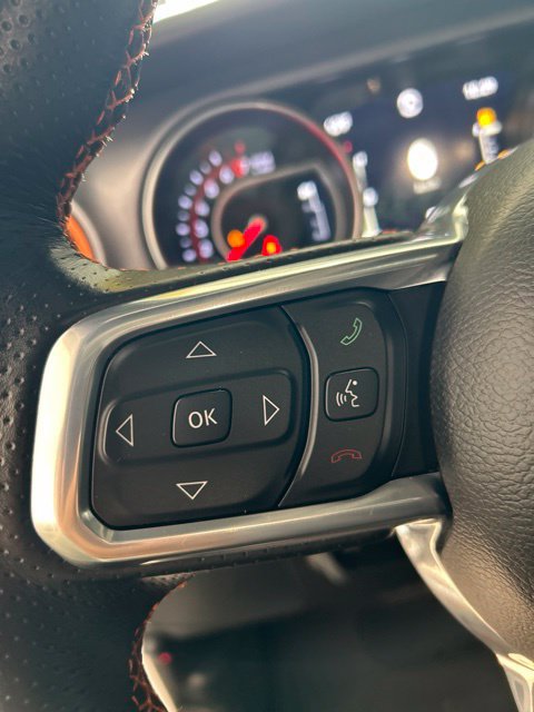 Used 2022 Jeep Gladiator Mojave w/ LED Lighting Group AWD/4WD image 13