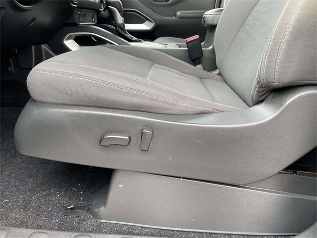Used 2022 Nissan Frontier SV image 20