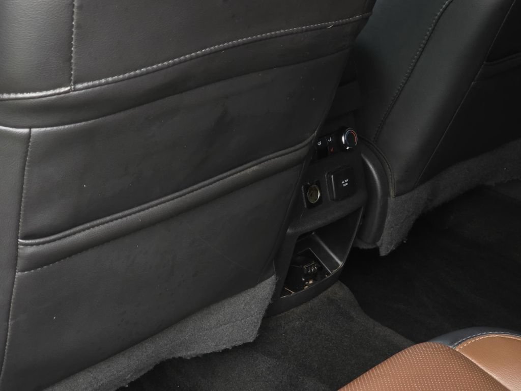 Used 2015 Ford Explorer Limited w/ Equipment Group 301A FWD image 26