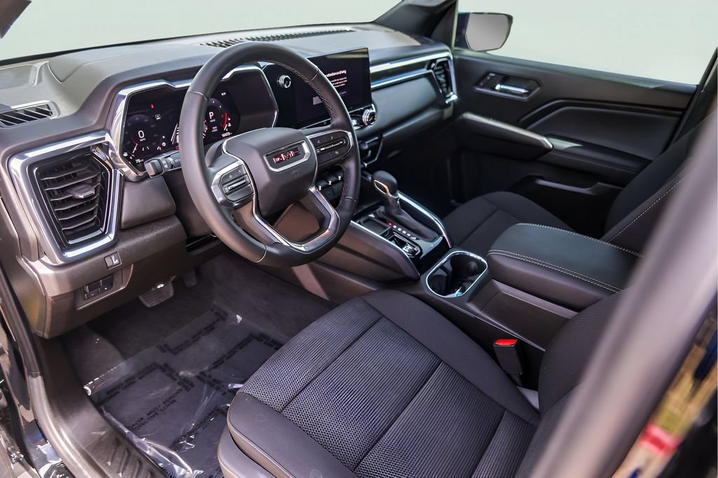 Used 2025 GMC Canyon Elevation w/ Convenience Package RWD image 12