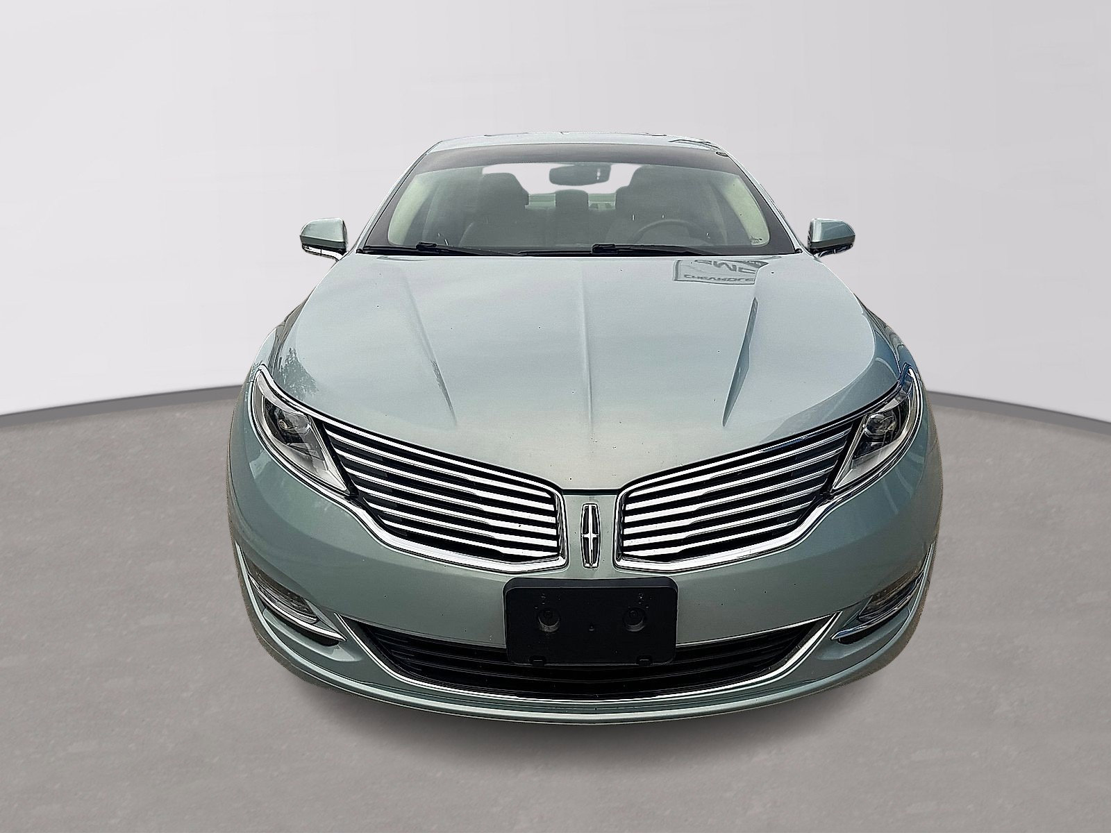 Used 2013 Lincoln MKZ Hybrid FWD image 2