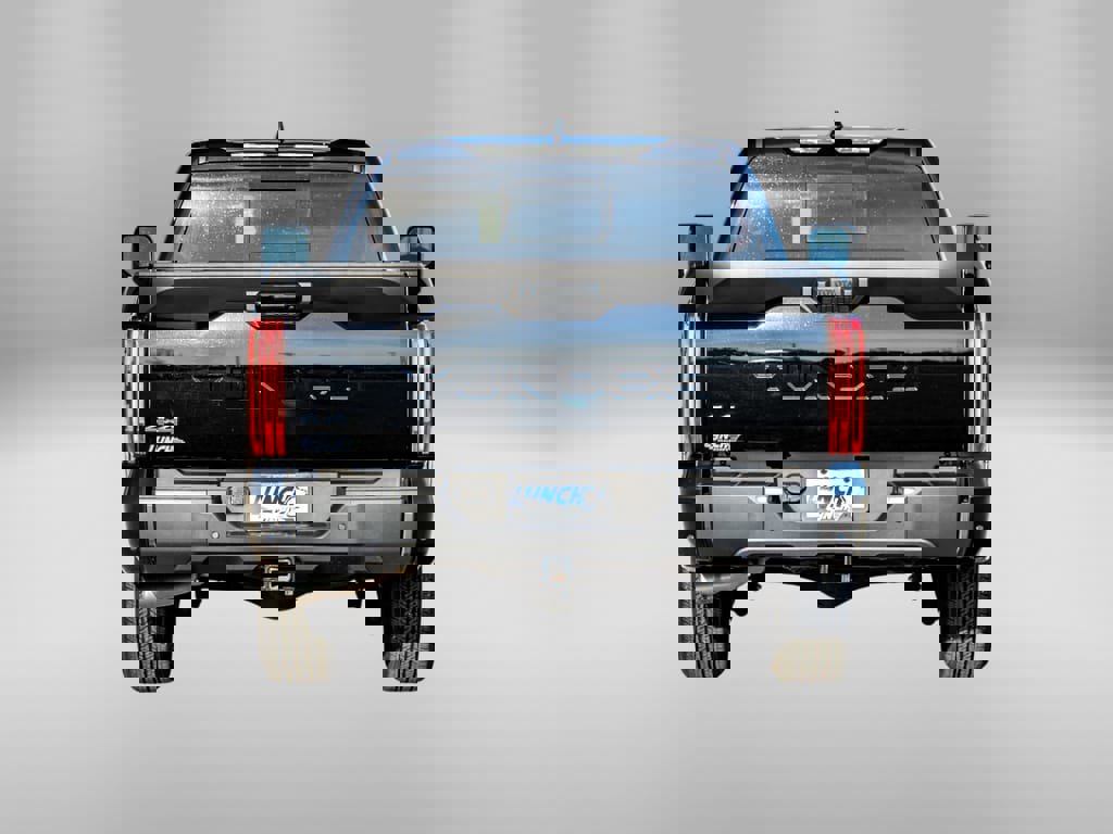 Used 2023 Toyota Tundra SR5 w/ SR5 Convenience Package image 3