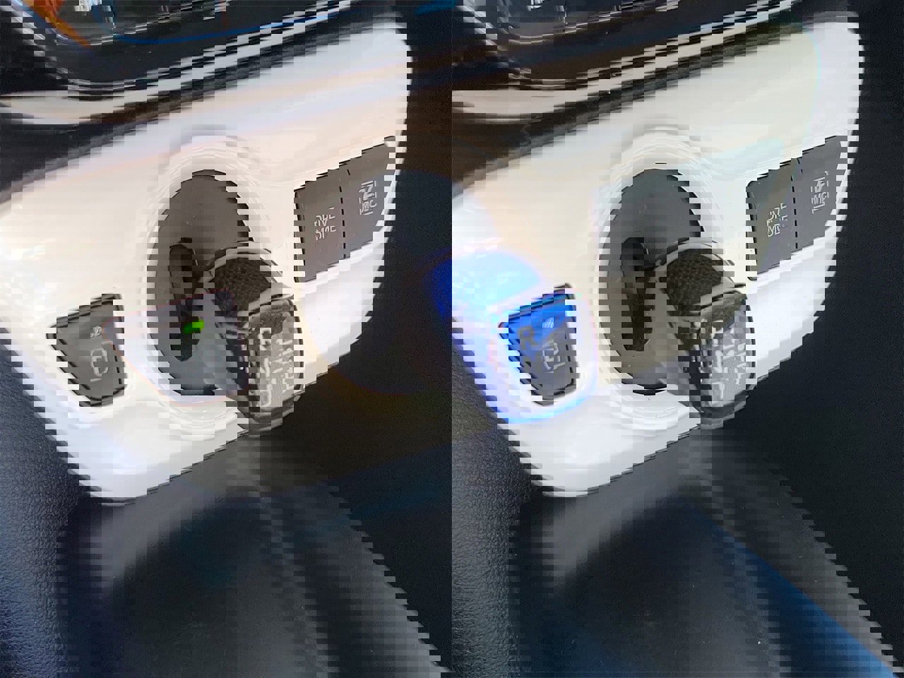 Used 2017 Toyota Prius Four image 27