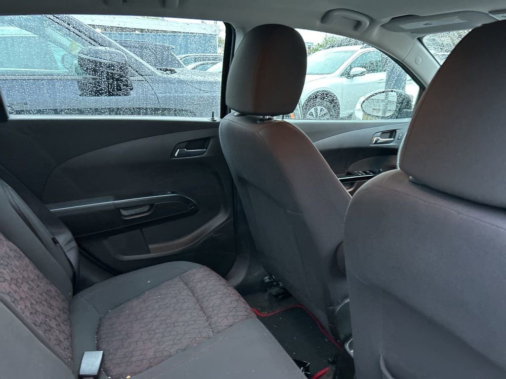 Used 2018 Chevrolet Sonic LT FWD image 11