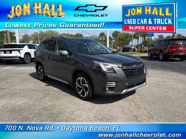 Used 2022 Subaru Forester Touring image 1
