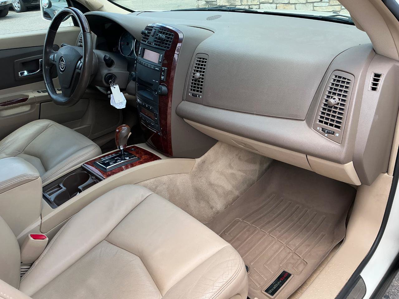 Used 2006 Cadillac SRX w/ Seating Package RWD image 9