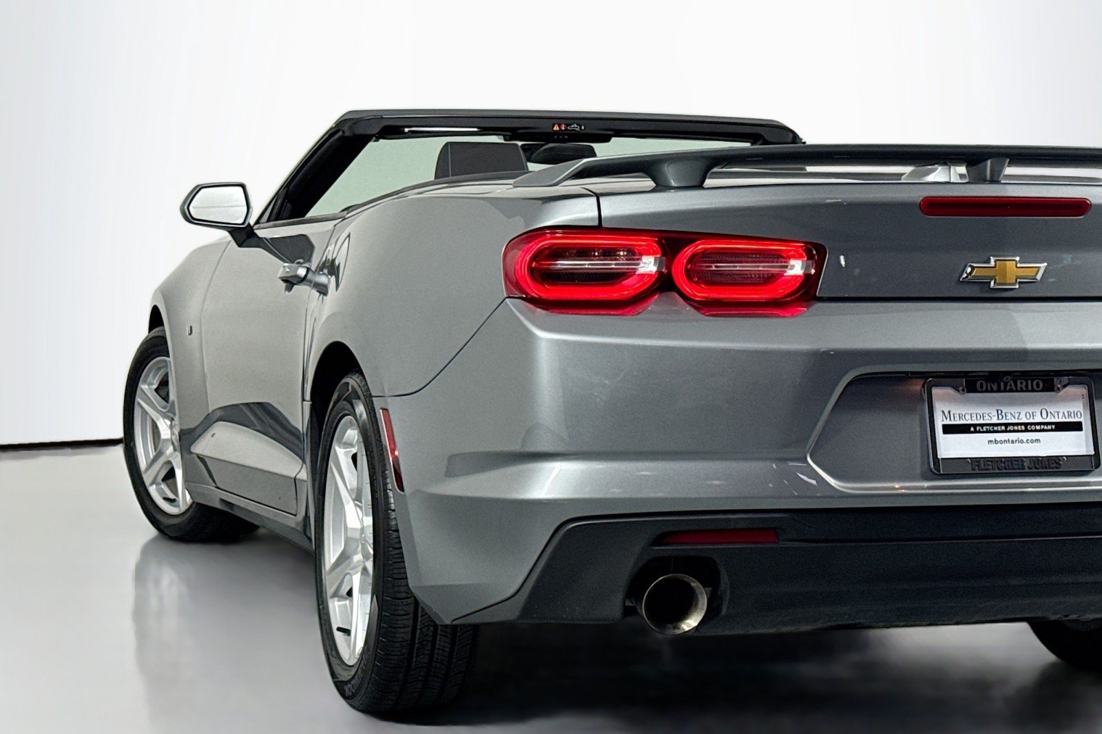 Used 2023 Chevrolet Camaro LT RWD image 16