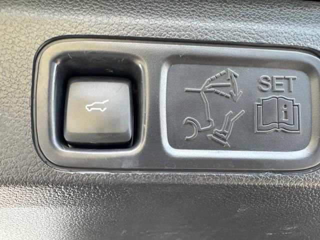 Used 2022 Lincoln Navigator Reserve image 16