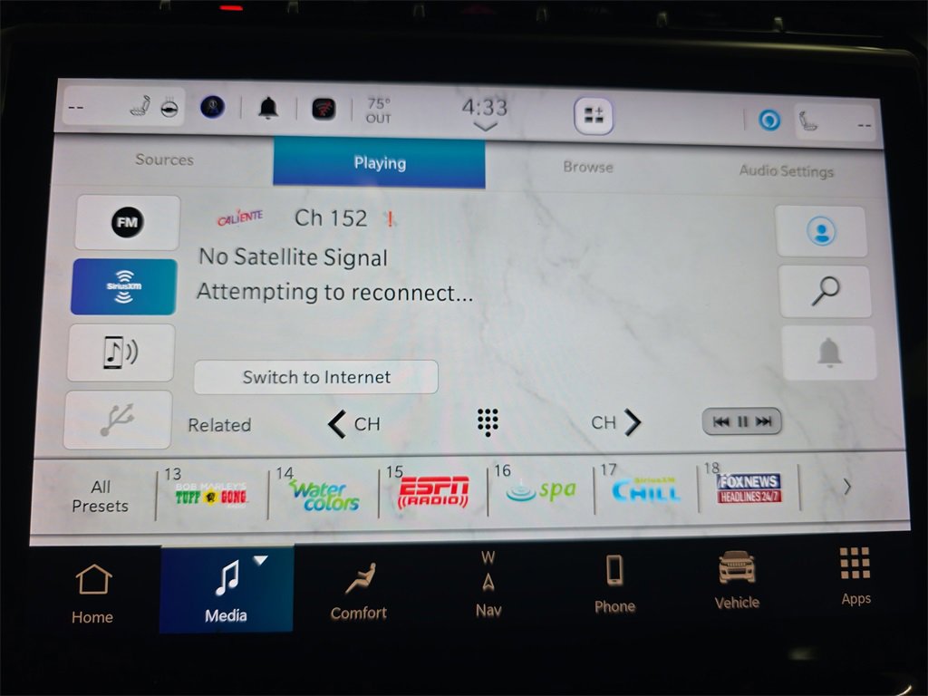 Used 2023 Jeep Grand Cherokee L Summit w/ Advanced Protech Group IV image 24