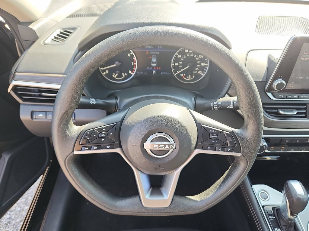 Used 2023 Nissan Altima 2.5 SV FWD image 13