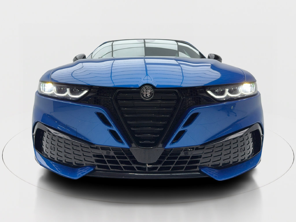 New 2026 Alfa Romeo Tonale w/ Black Premium Package AWD/4WD image 6