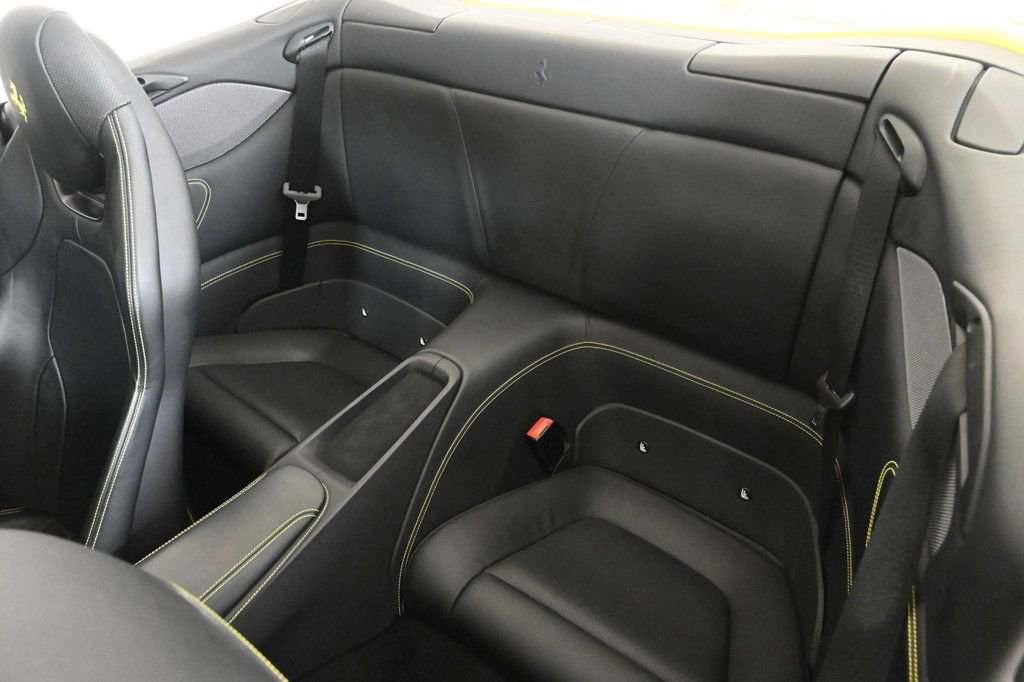 Used 2020 Ferrari Portofino image 21