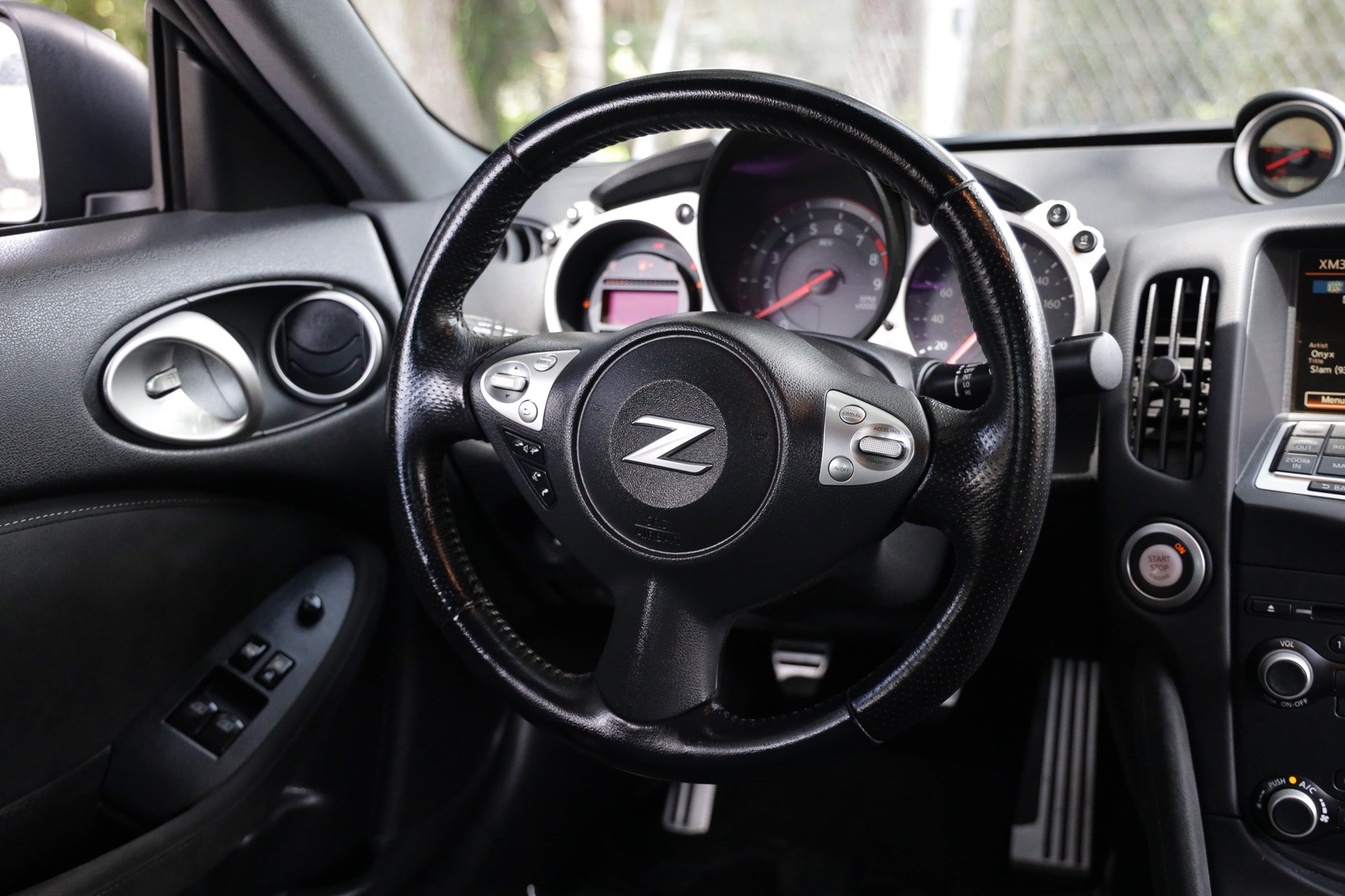 Used 2019 Nissan 370Z Touring RWD image 26