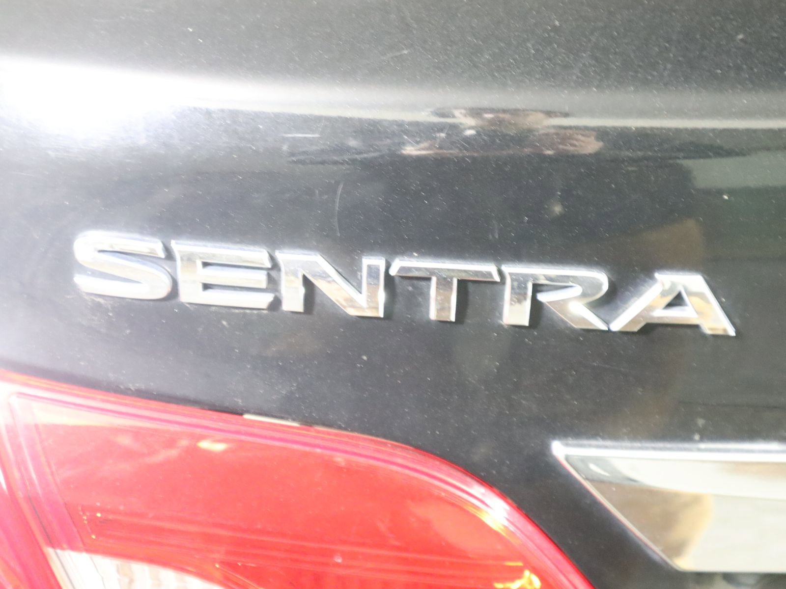 Used 2017 Nissan Sentra SV w/ Driver's Assist Package FWD image 10