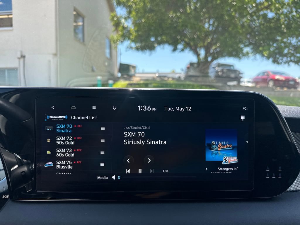 Used 2025 Hyundai Palisade SEL FWD image 14