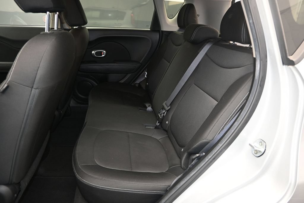 Used 2015 Kia Soul FWD image 15