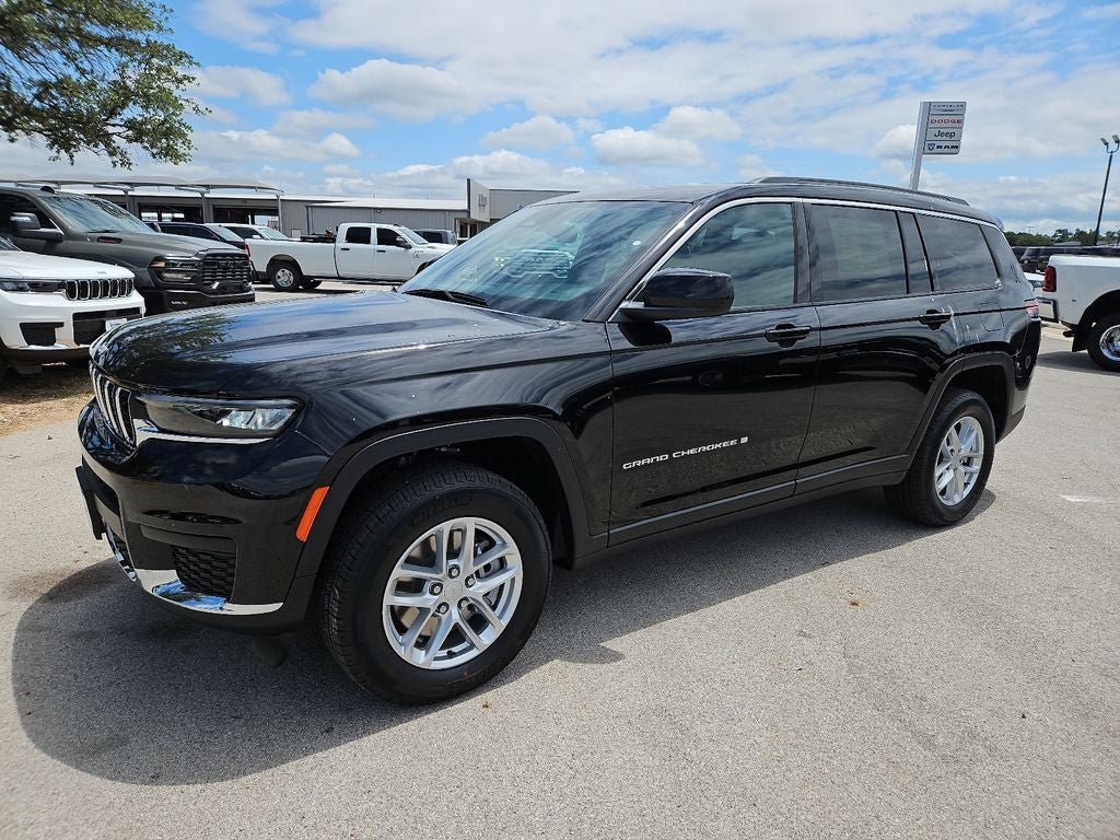 New 2026 Jeep Grand Cherokee L 2WD image 2