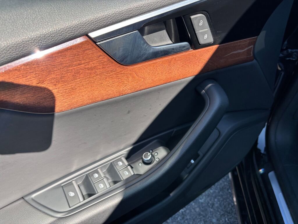 Used 2022 Audi A5 2.0T Premium image 18