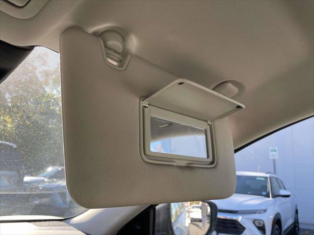 Used 2020 Nissan Rogue S image 29