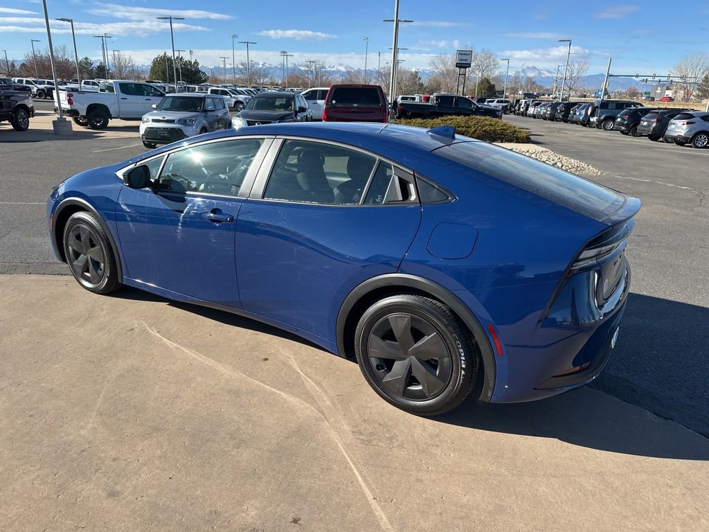 Used 2025 Toyota Prius Plug-In Hybrid image 29