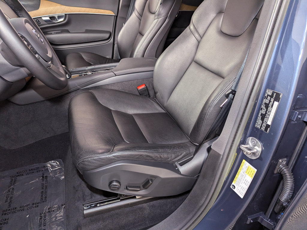 Used 2023 Volvo XC90 B6 Plus w/ Protection Package Premier AWD/4WD image 19