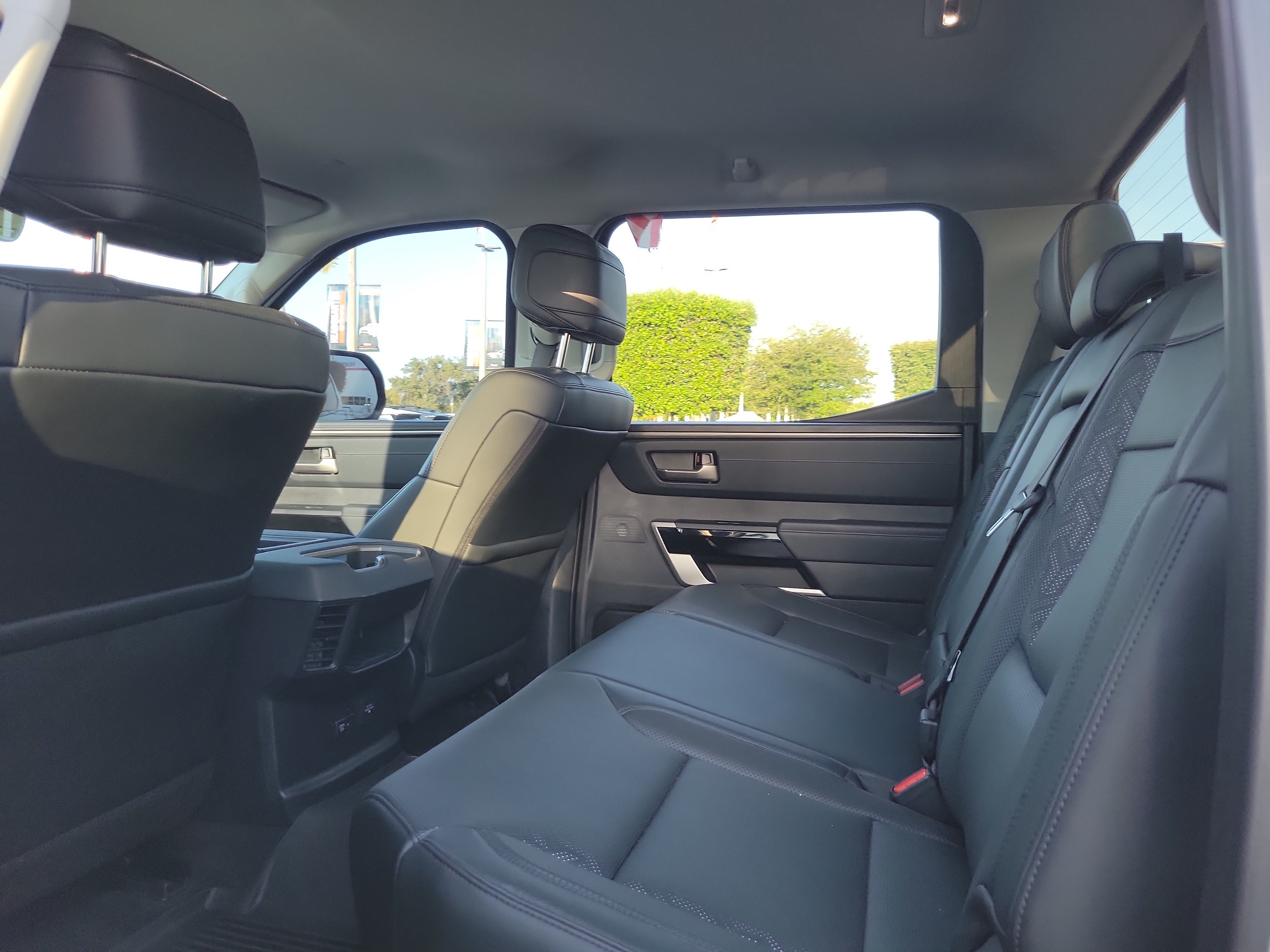 Used 2023 Toyota Tundra Limited AWD/4WD image 18