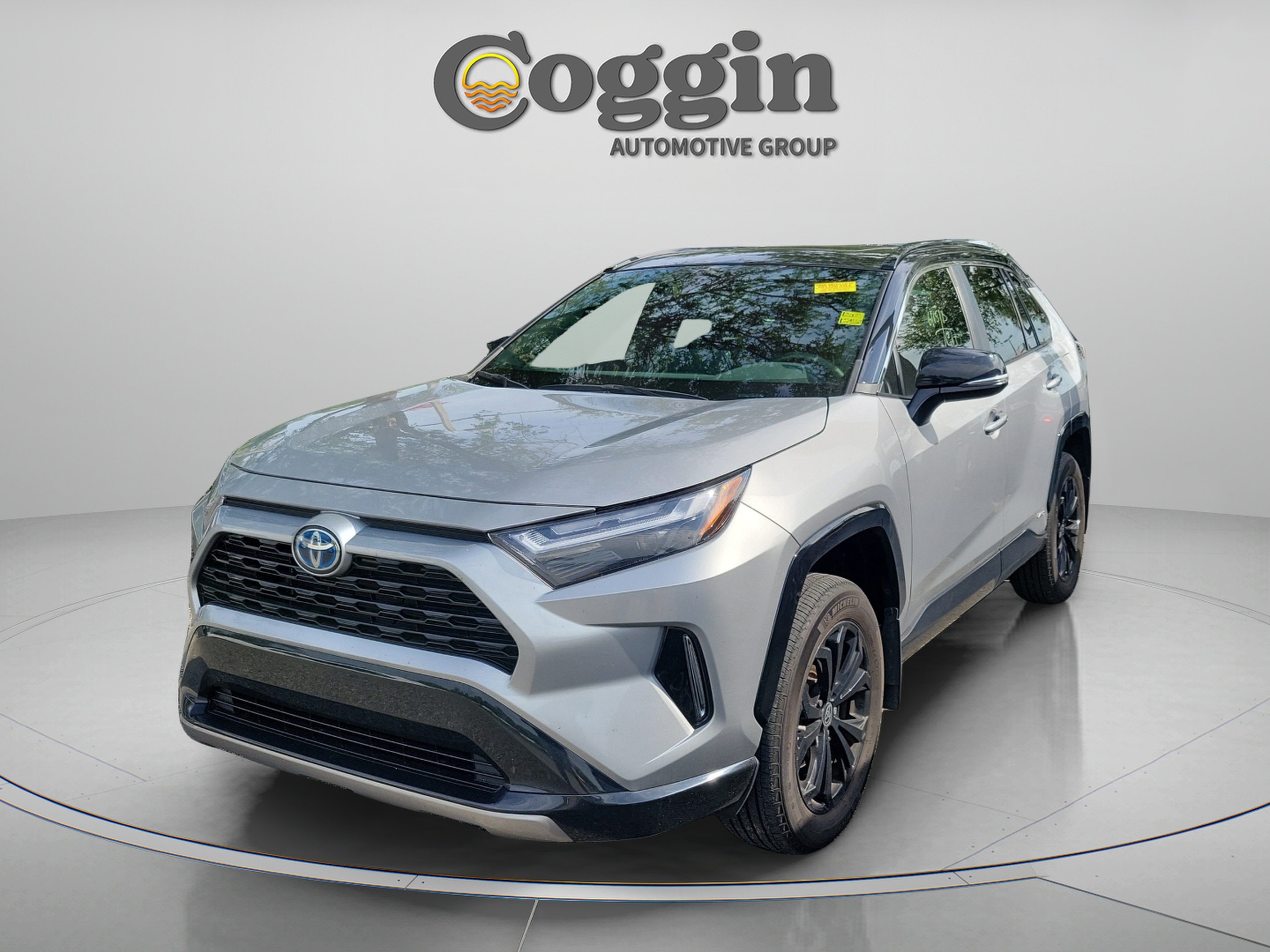 Used 2023 Toyota RAV4 XSE w/ XSE Grade Weather Package AWD/4WD image 1